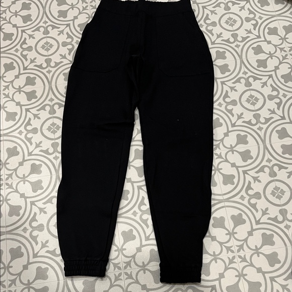 Womens Classic Black Jogger Pants - Picture 2 of 4